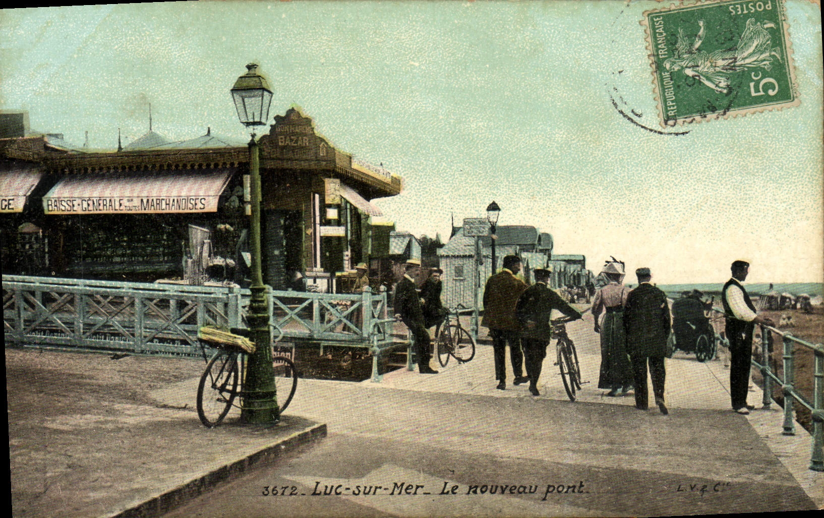 VINTAGE POSTCARD Luc on sea the new port