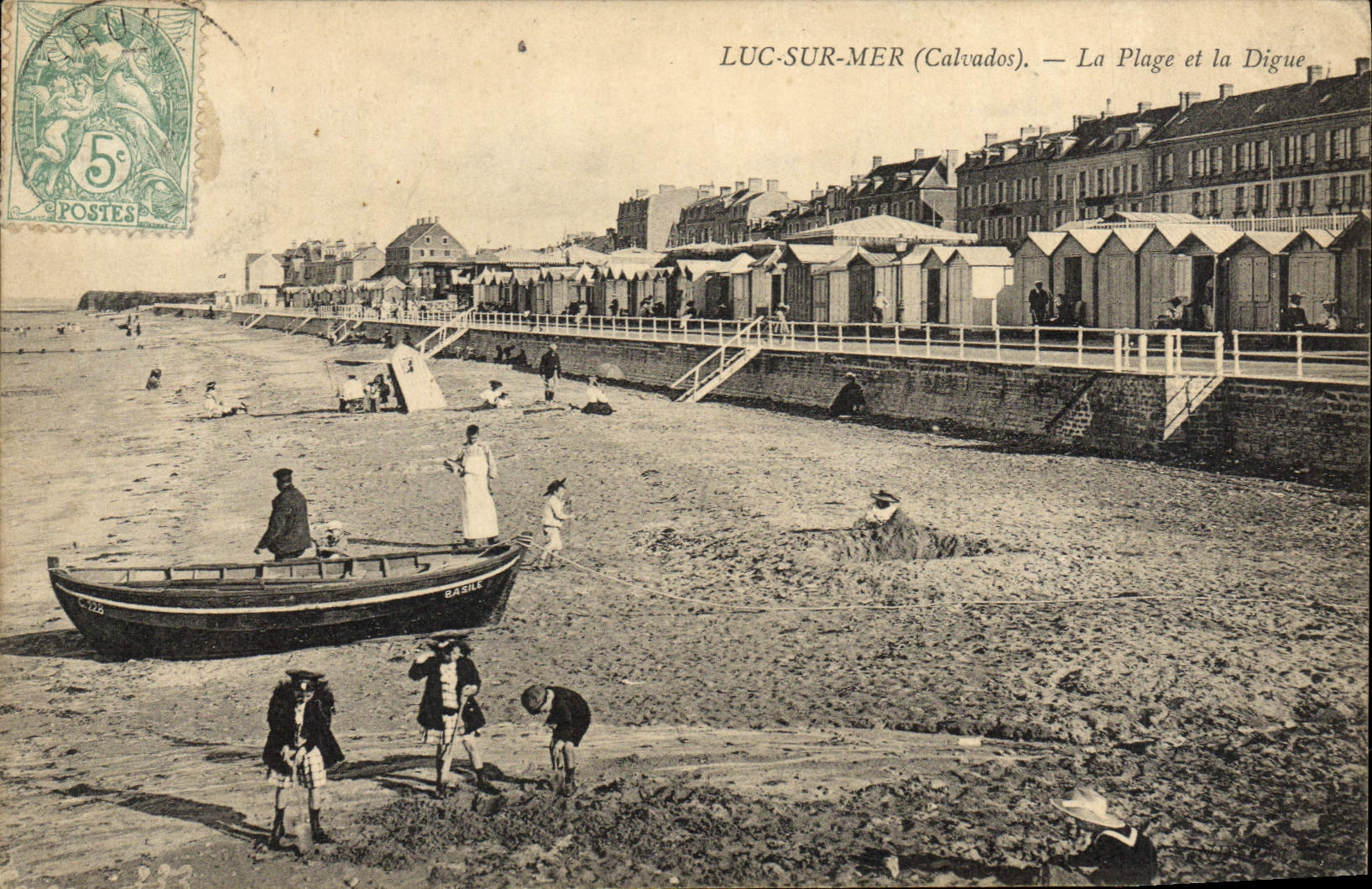 VINTAGE POSTCARD Luc On sea the beach and the dam