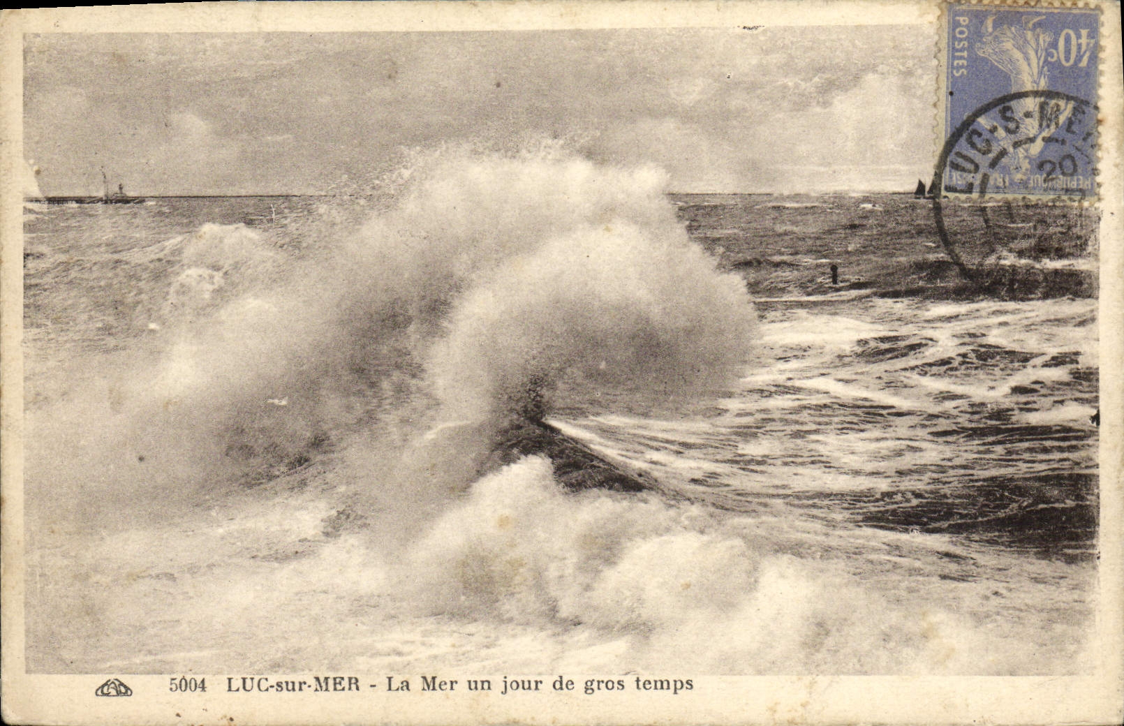 VINTAGE POSTCARD Luc on sea sea one day of heavy weather