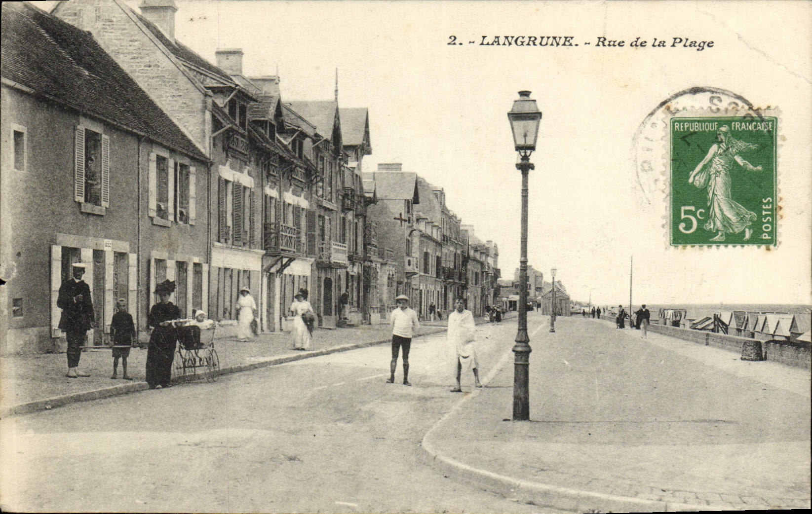 CPA Langrune rue de la plage