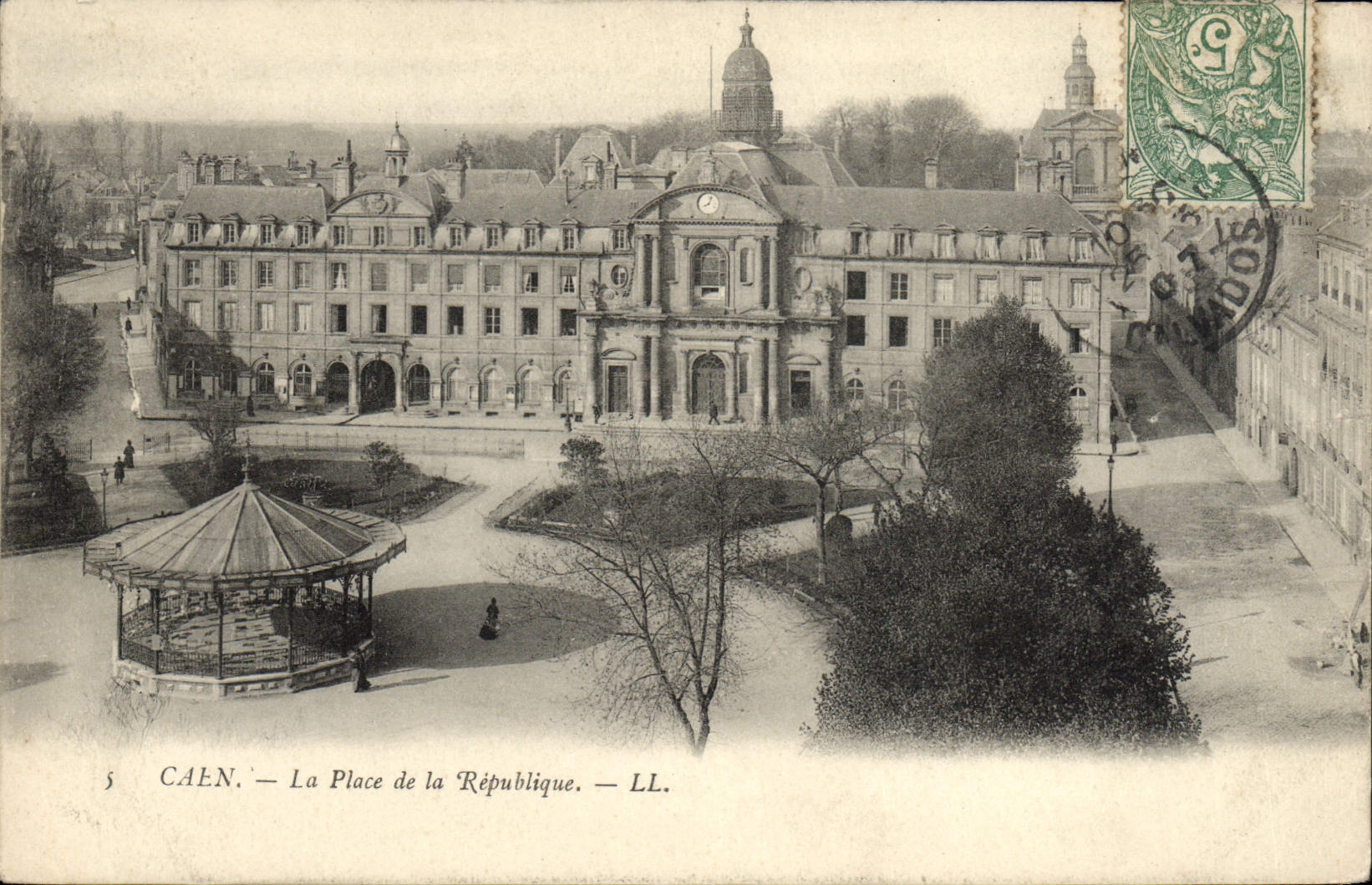 VINTAGE POSTCARD Caen the place of the Republic