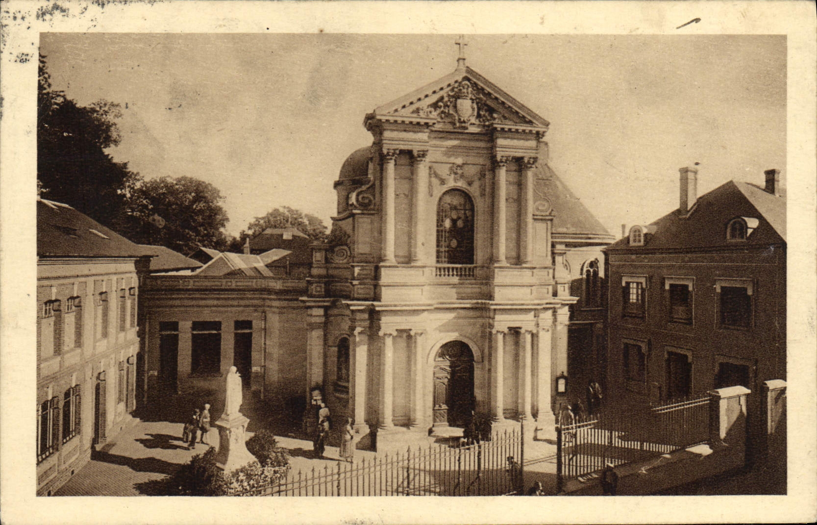 CPA La chapelle des carmelites de Lisieux