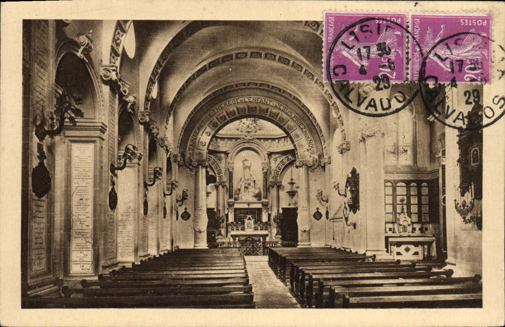 CPA La Chapelle des carmelites des Lisieux