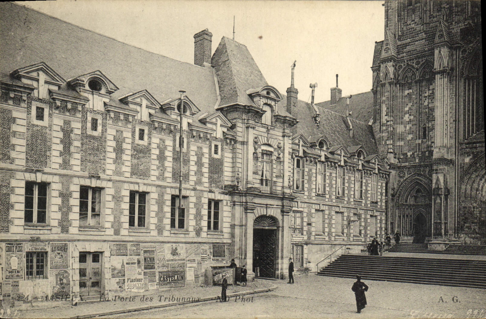 POSTAL Lisieux de la VENDIMIA la puerta de las cortes