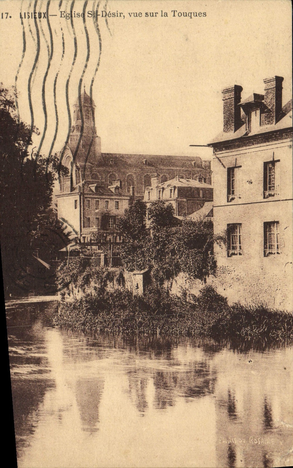 CPA Lisieux Eglise St Desir vue sur la Touques