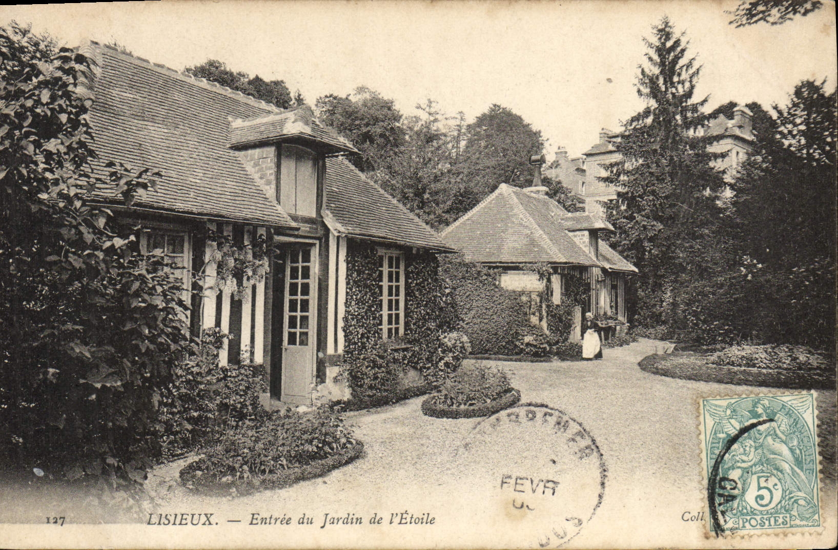 CPA Lisieux Entree du Jardin de L'Etoile