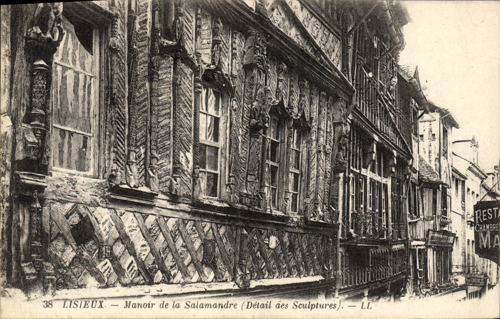 CPA Lisieux Manoir de la Salamandre 