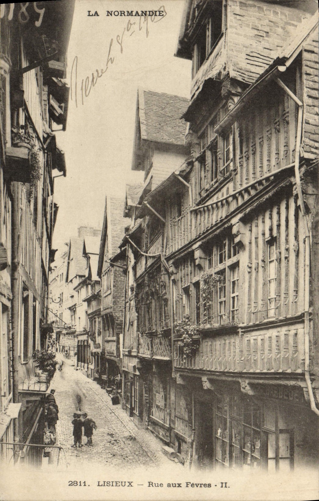 CPA Lisieux Rue aux Fevres 