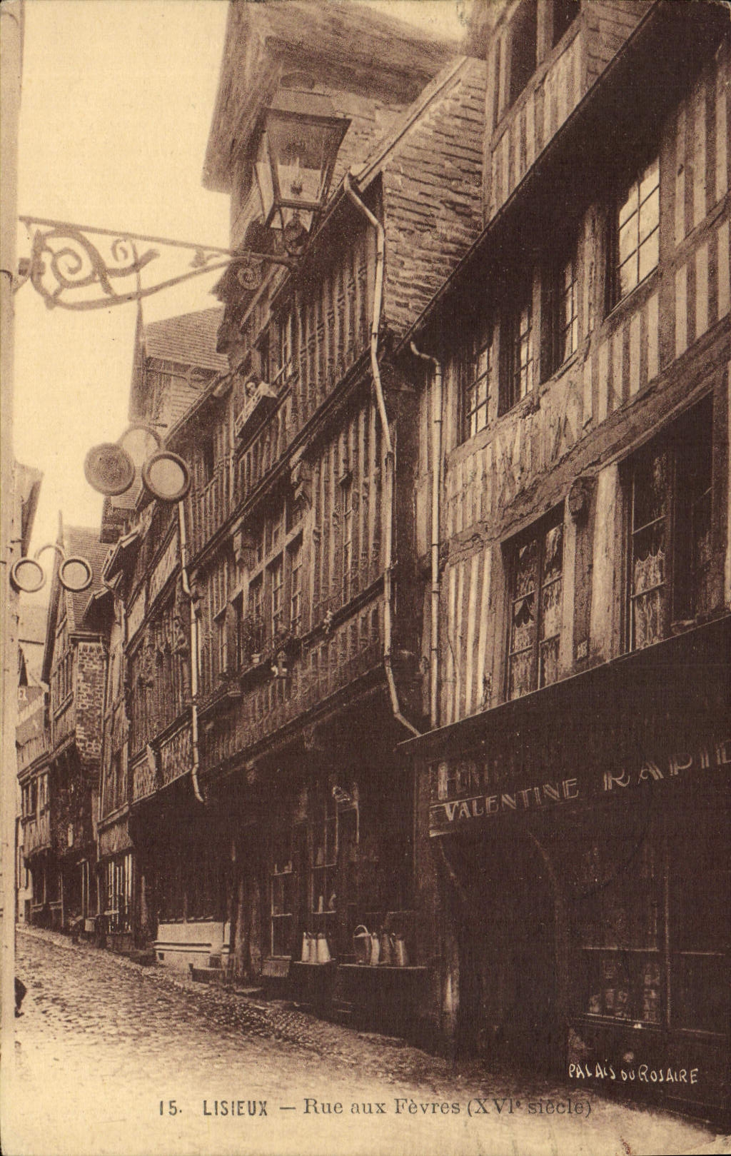 CPA Lisieux Rue aux Fevres 