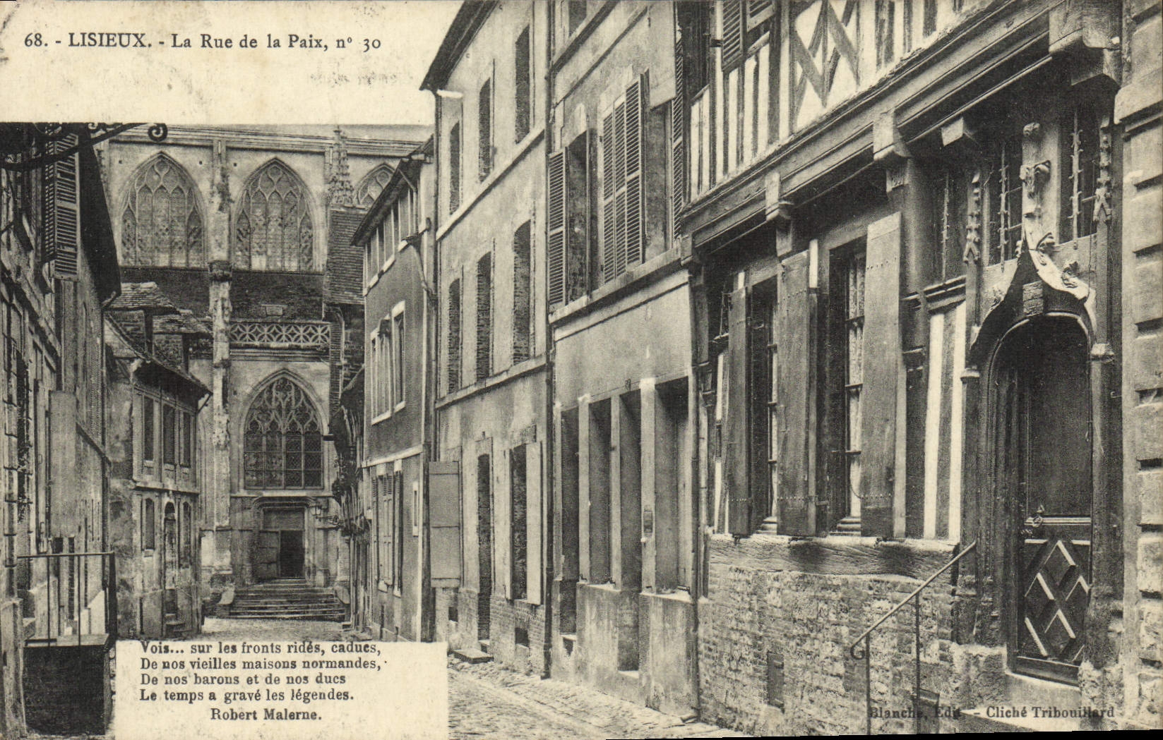 CPA Lisieux La Rue de la Paix 
