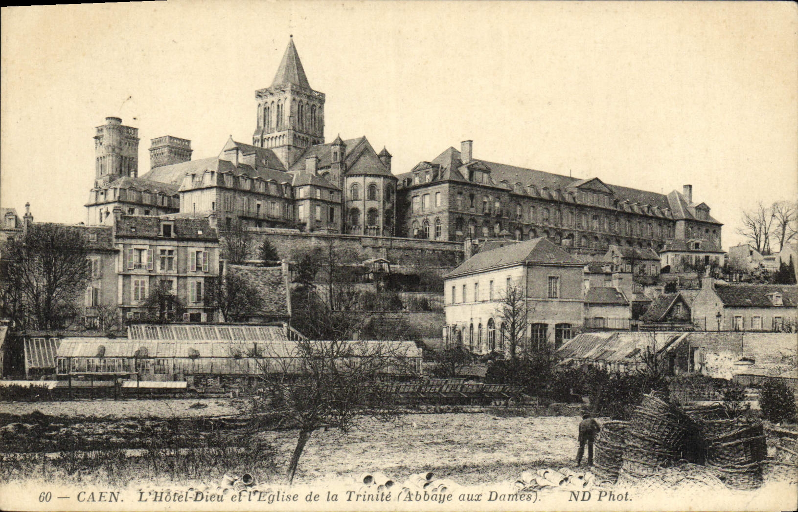 VINTAGE POSTCARD Caen the Hotel God and the Church of the Trinity