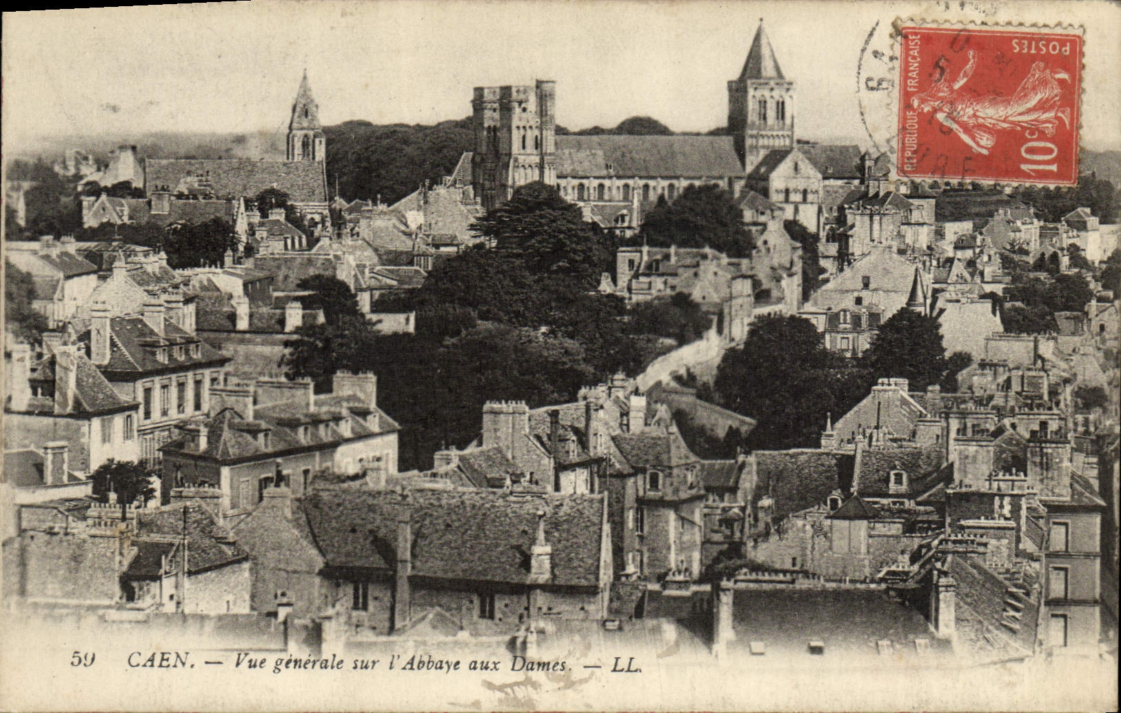 VINTAGE POSTCARD Caen View on the Abbey with the Ladies