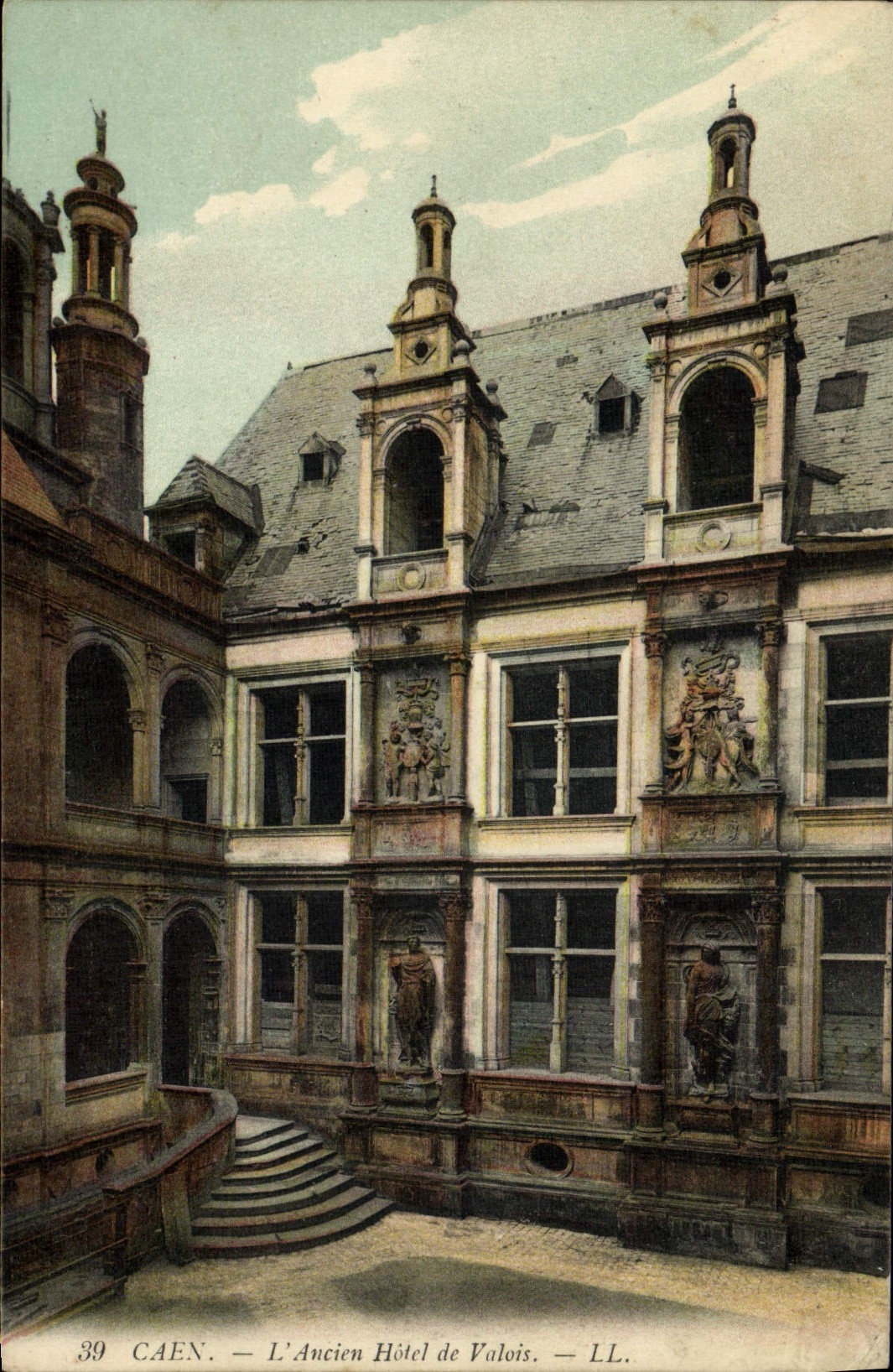 VINTAGE POSTCARD Caen the Old Hotel of Valois