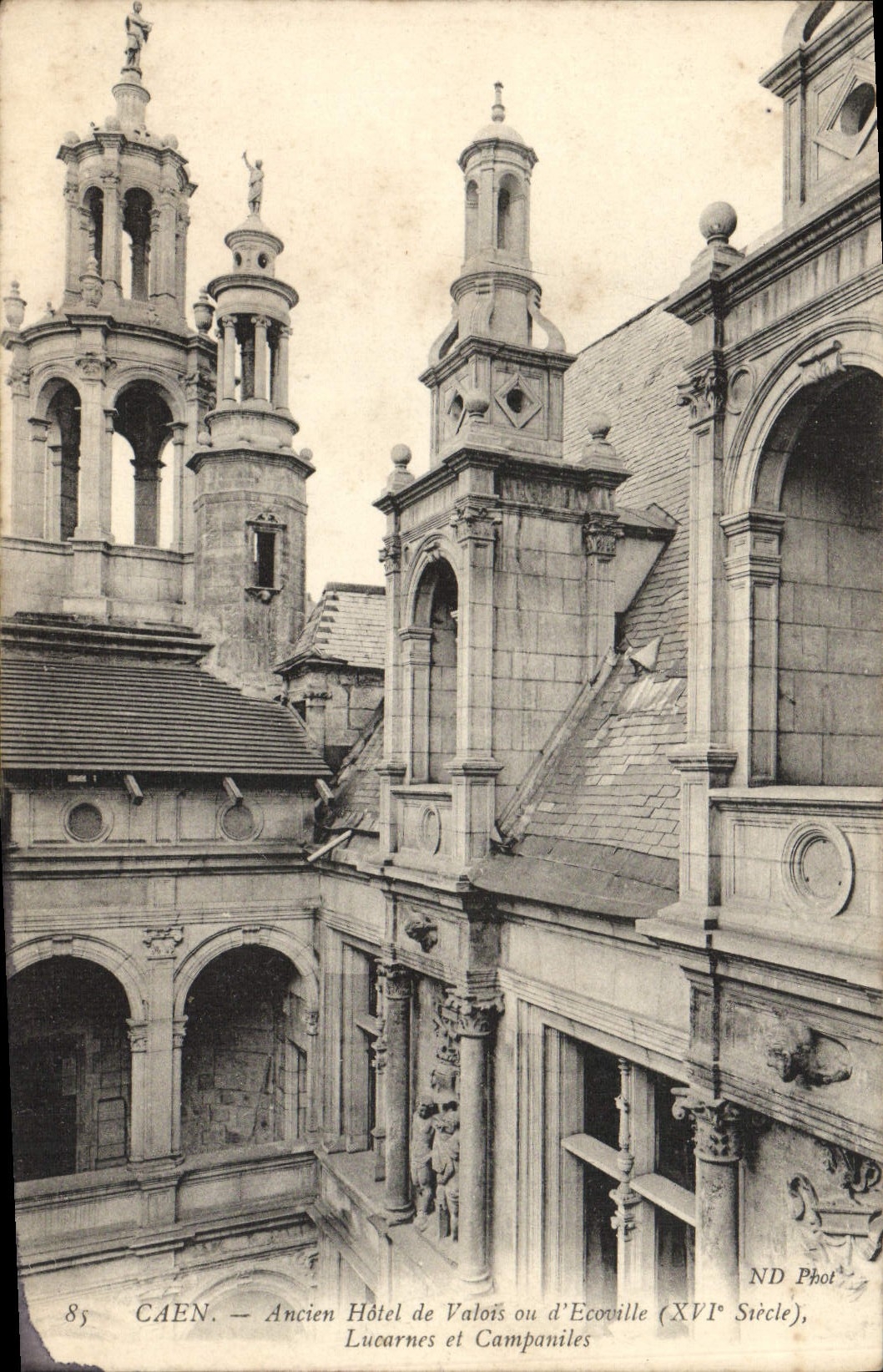 CPA Caen Ancien Hotel de Valois Lucarnes et Campaniles