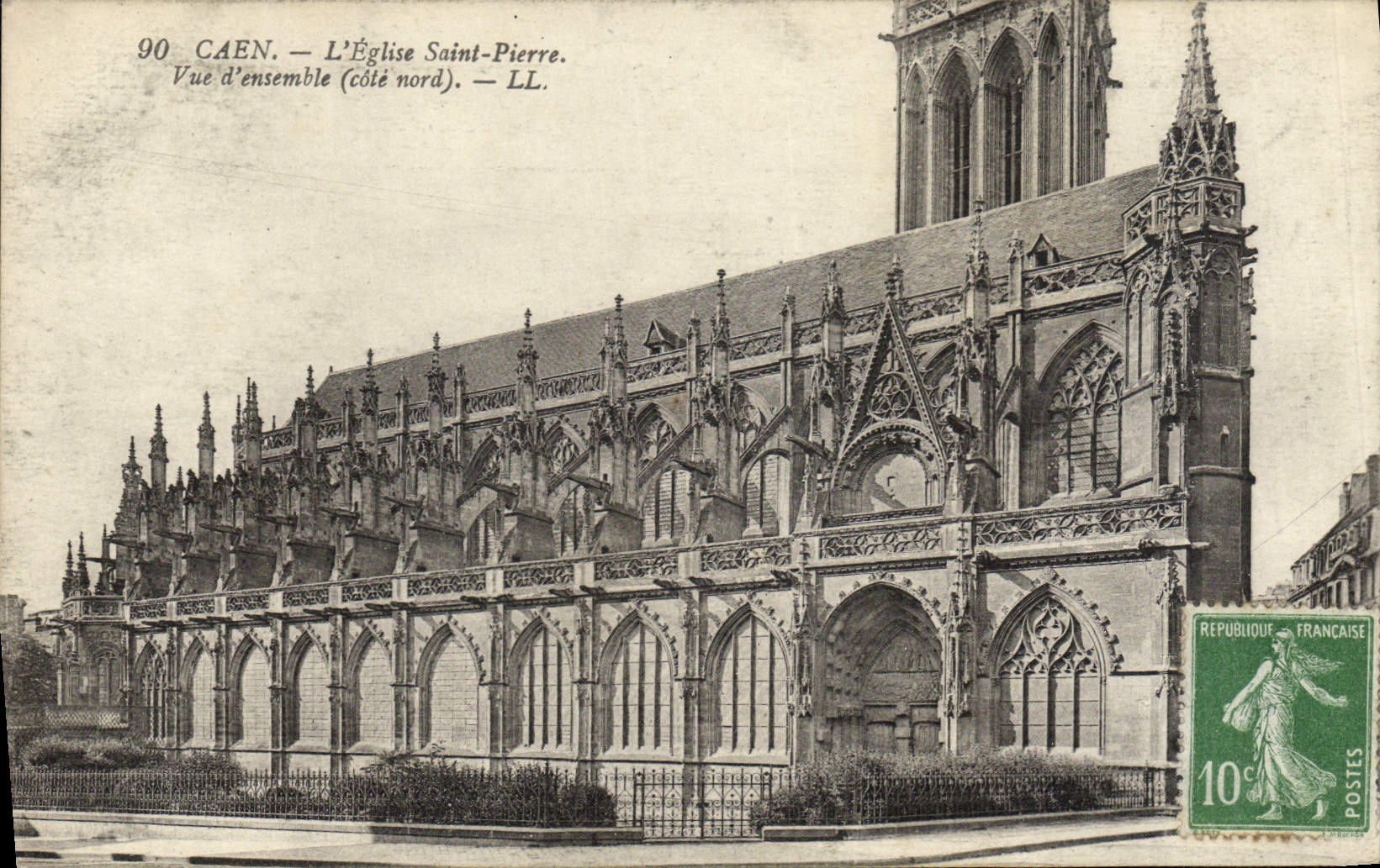 CPA Caen L'Eglise Saint Pierre Vue d'ensemble 