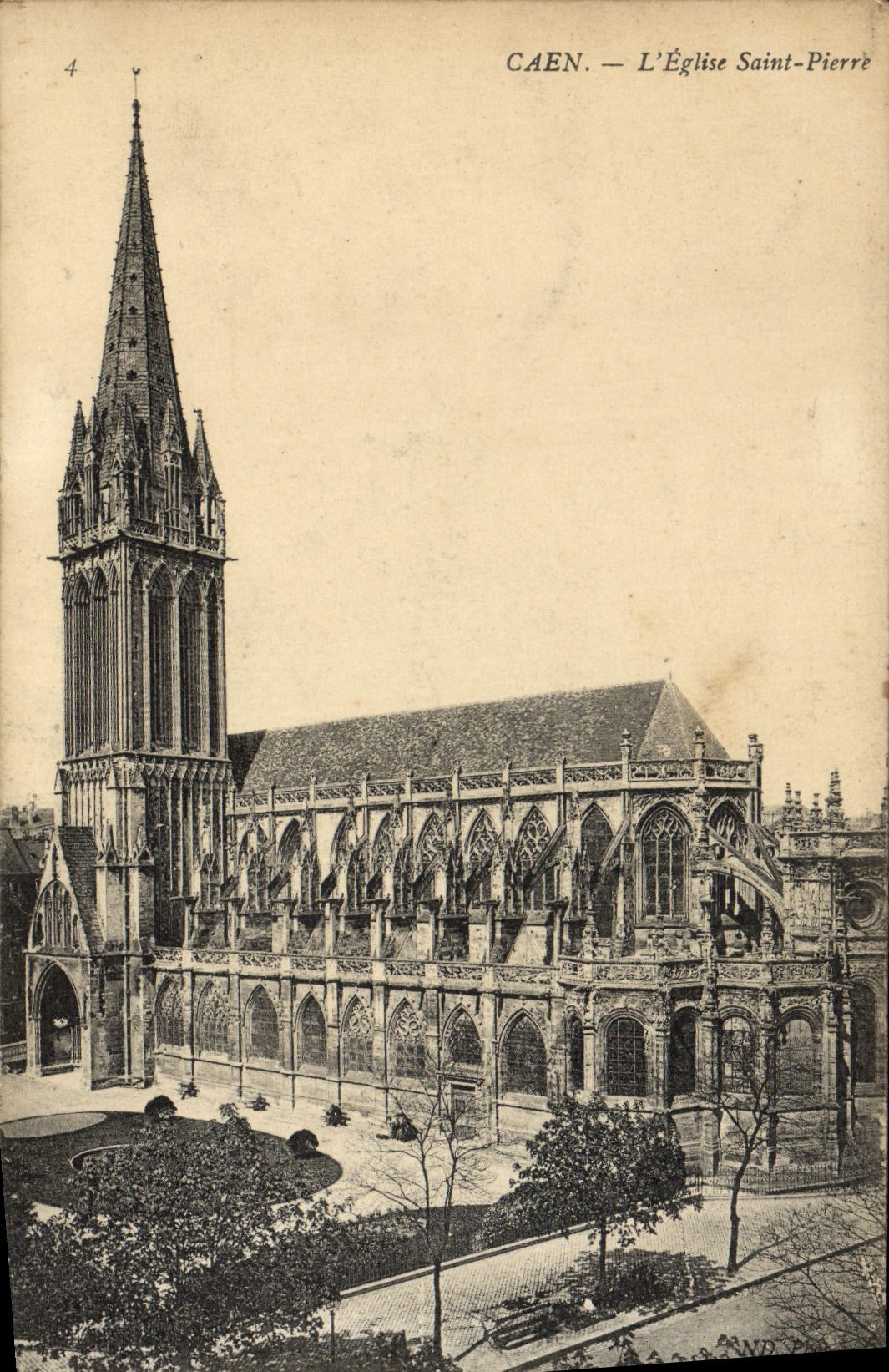 CPA Caen L'Eglise Saint Pierre 