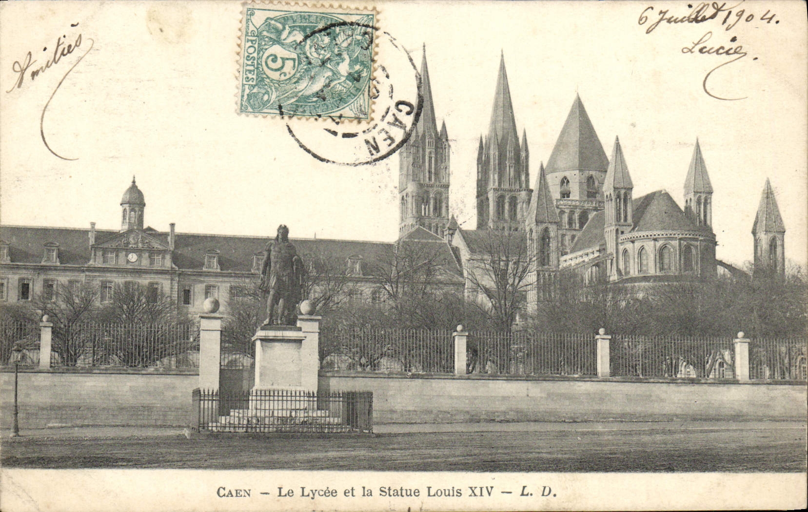 CPA Caen Lycee et la Statue Louis XIV