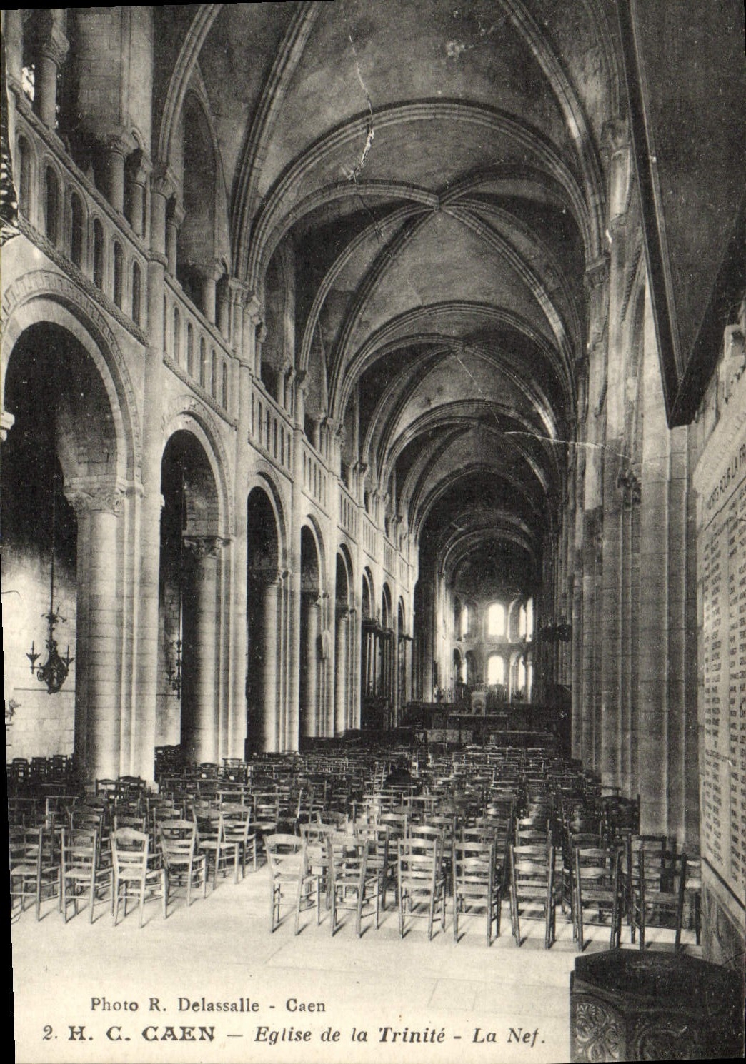 VINTAGE POSTCARD Caen Church of the Trinity the Nave