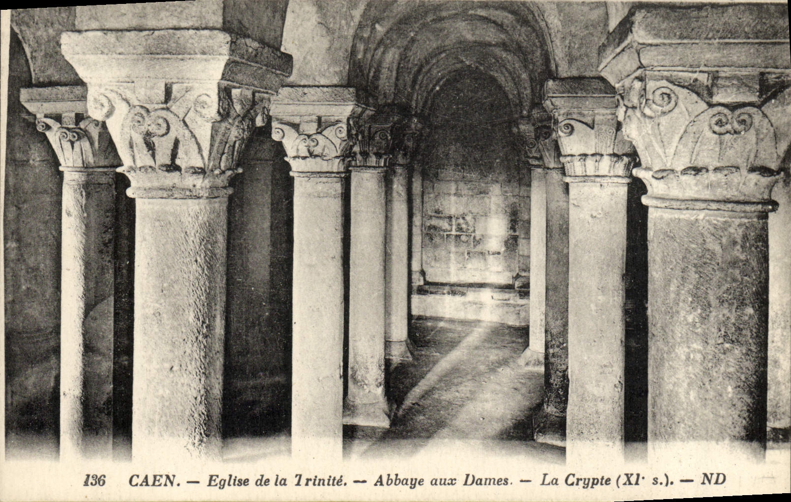 CPA Caen Eglise de la Trinite Abbaye aux Dames la Crypte 