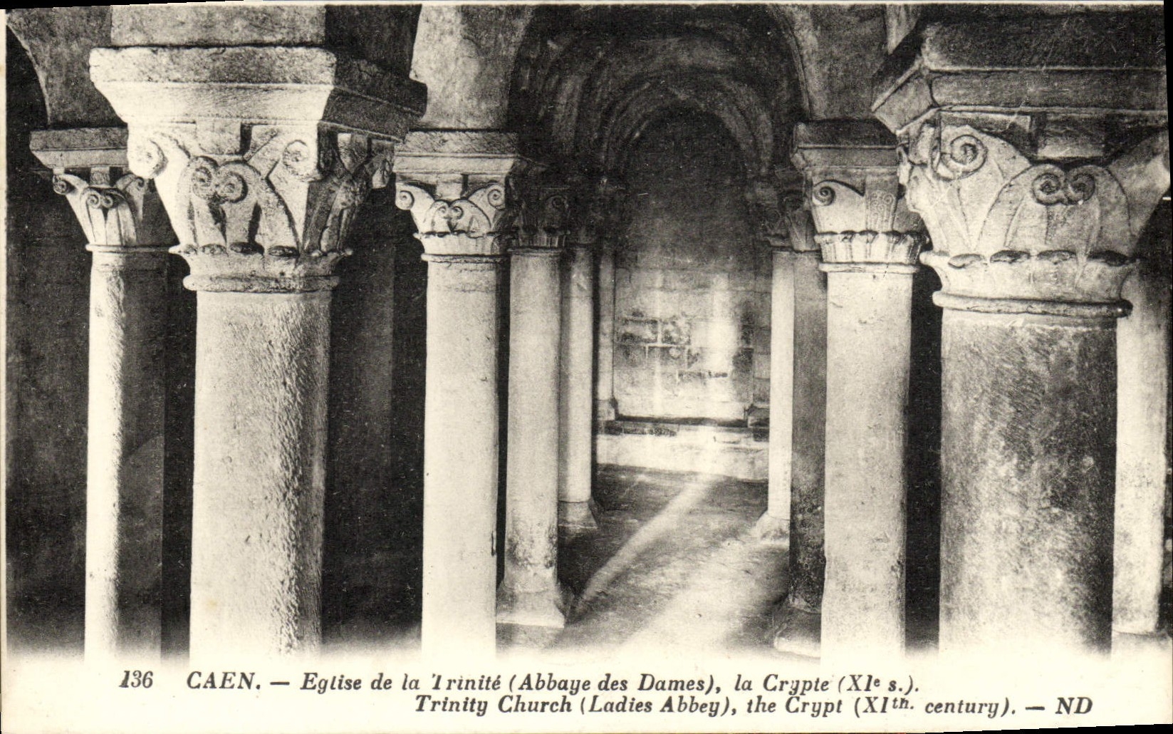 CPA Caen Eglise de la Trinite Abbaye aux Dames la Crypte