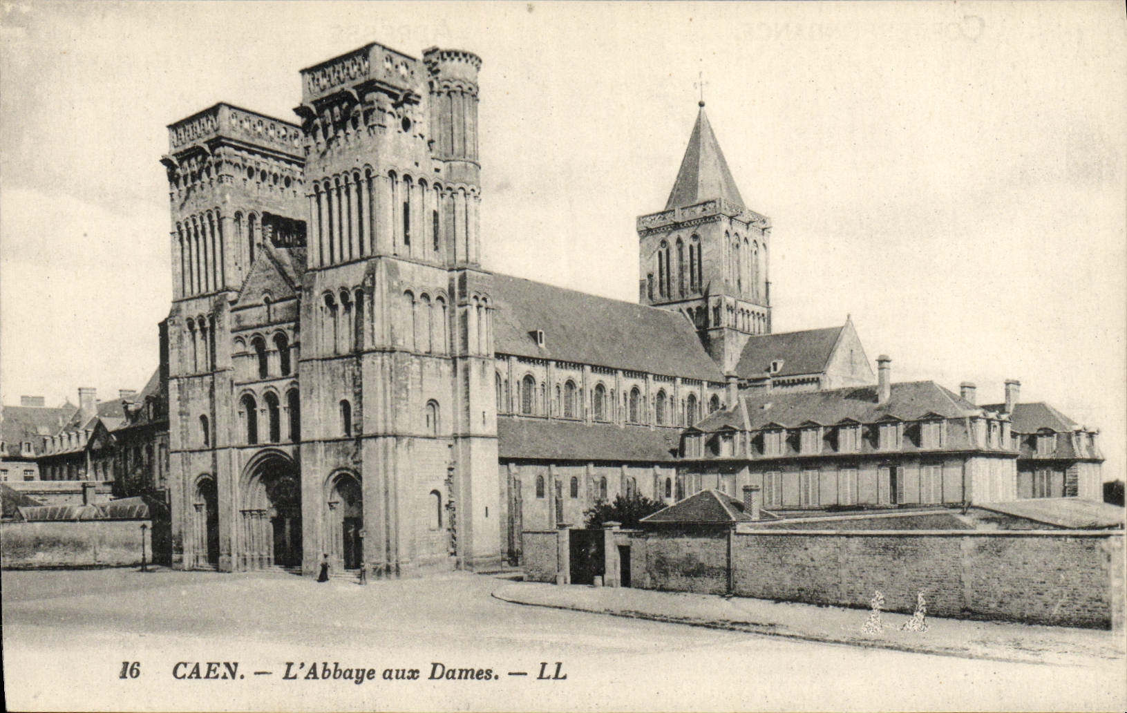 CPA Caen L'Abbaye aux Dames
