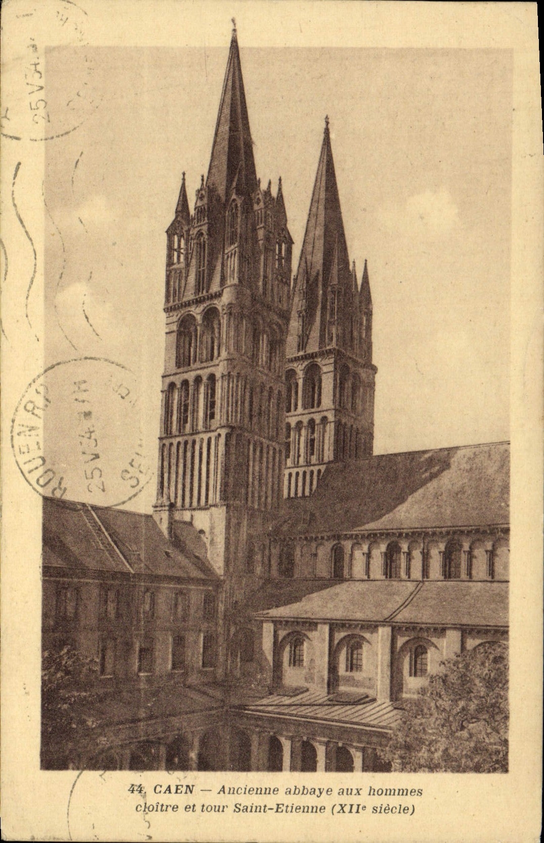 CPA Caen aucienne abbaye aux hommes Cloitre et tour St Etienne