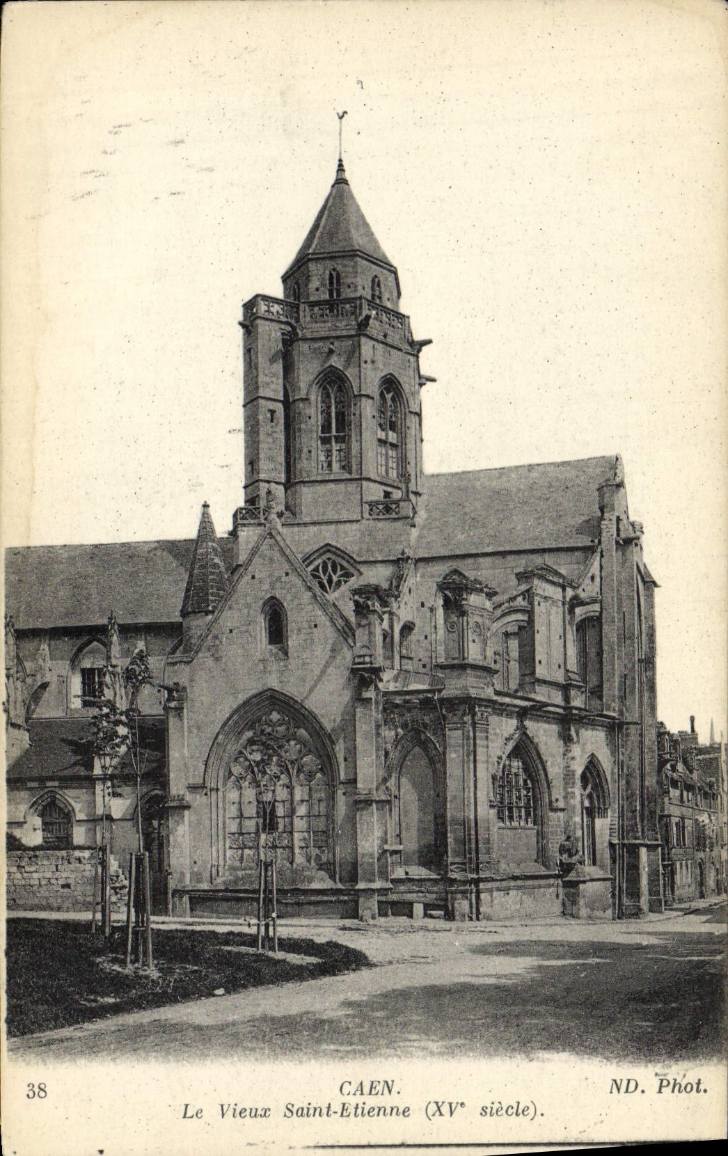 VINTAGE POSTCARD Caen the old Etienne saint