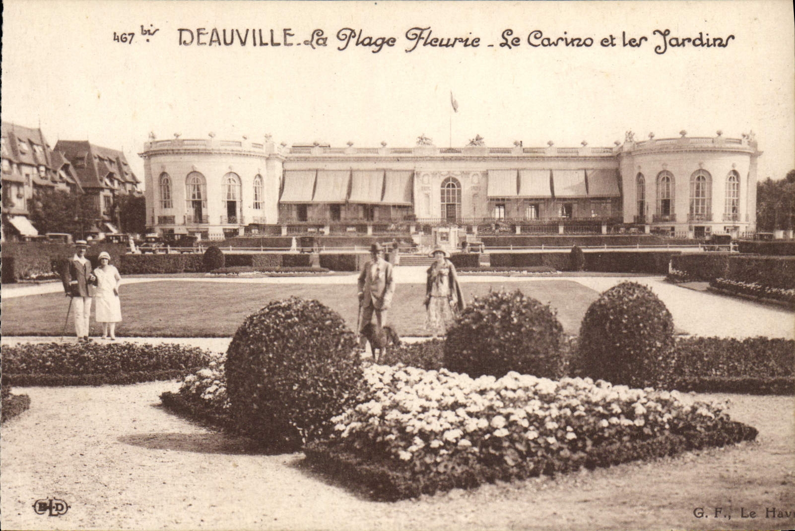 CPA Deauville La plage fleurie le casino et les jardins
