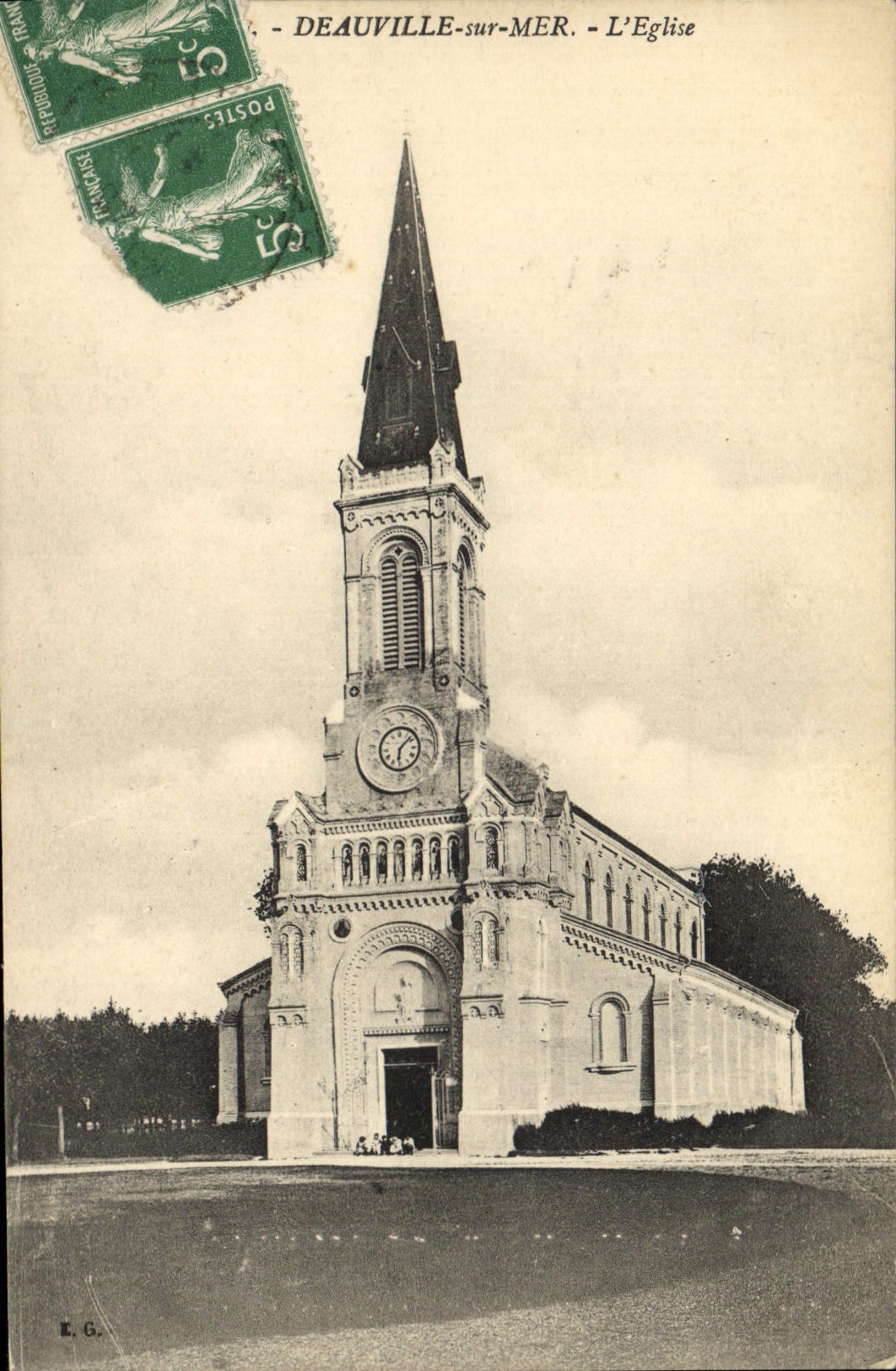 CPA Deauville Sur Mer L'Eglise