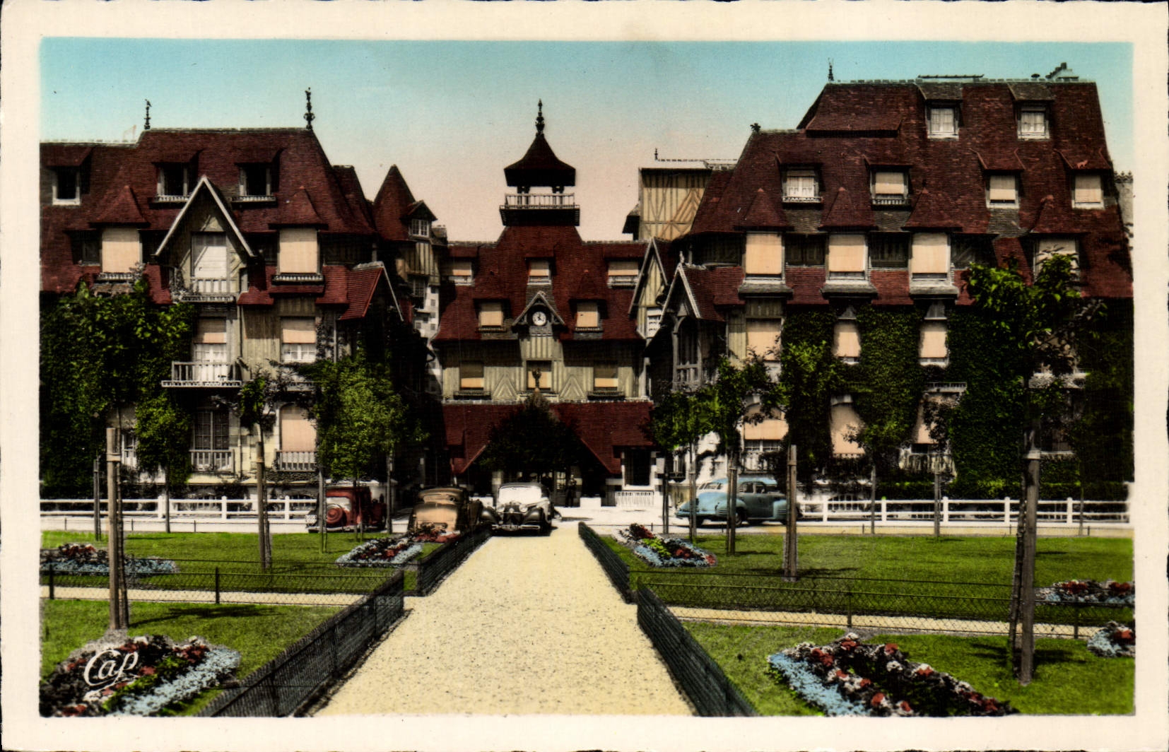 VINTAGE POSTCARD Deauville flowered beach the normandy hotel