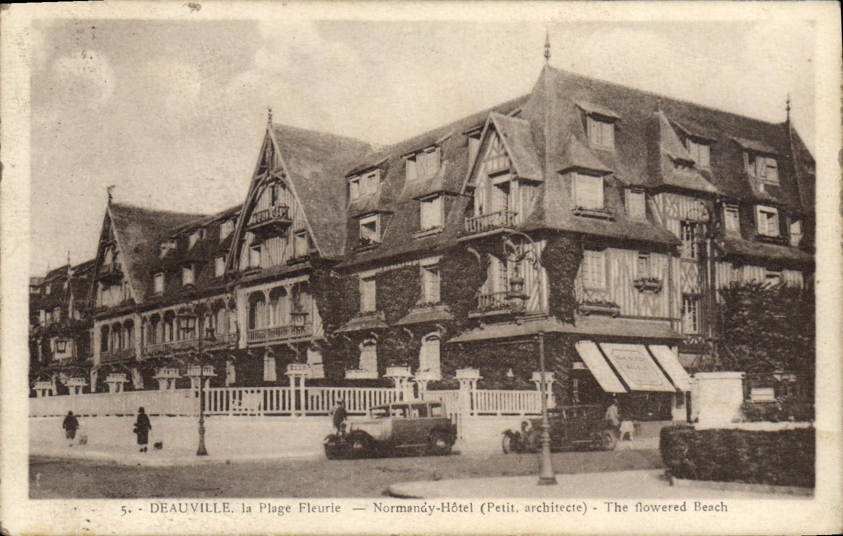 CPA Deauville la plage fleurie normandy hotel