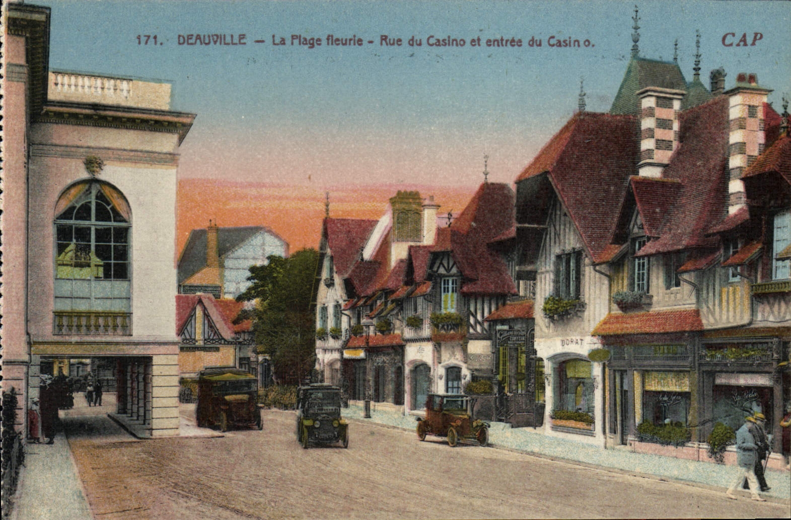 CPA Deauville la plage fleurie rue du casino et entree du casino