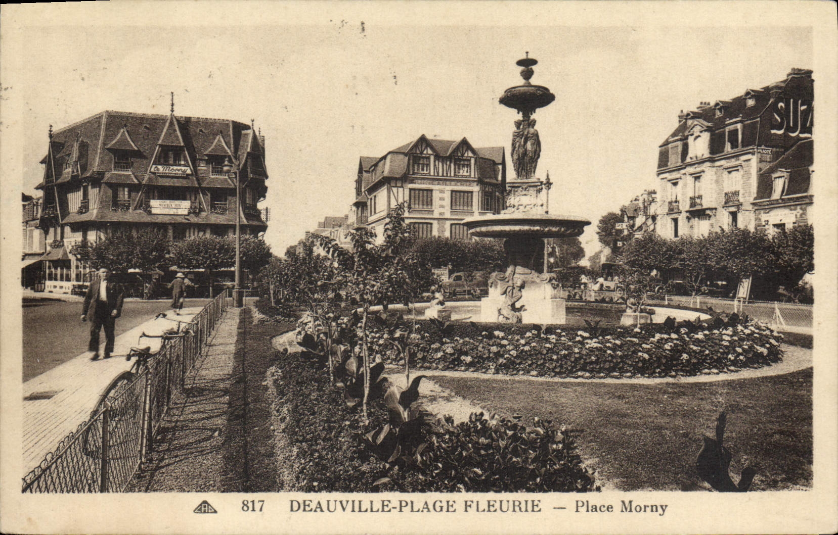 CPA Deauville plage fleurie place morny
