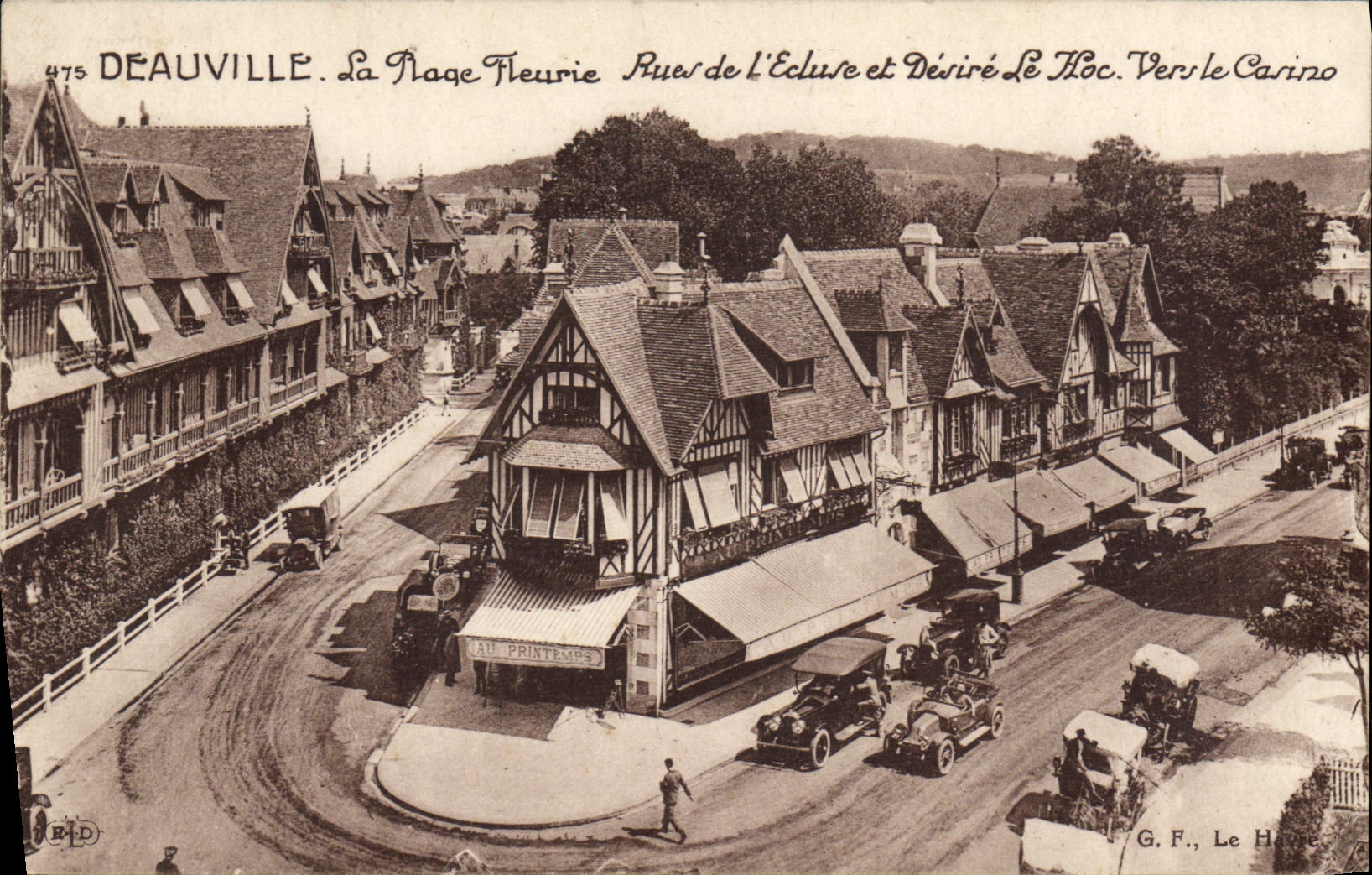 CPA Deauville La plage fleurie rue de l'ecluse et desire le hoc vers le casino