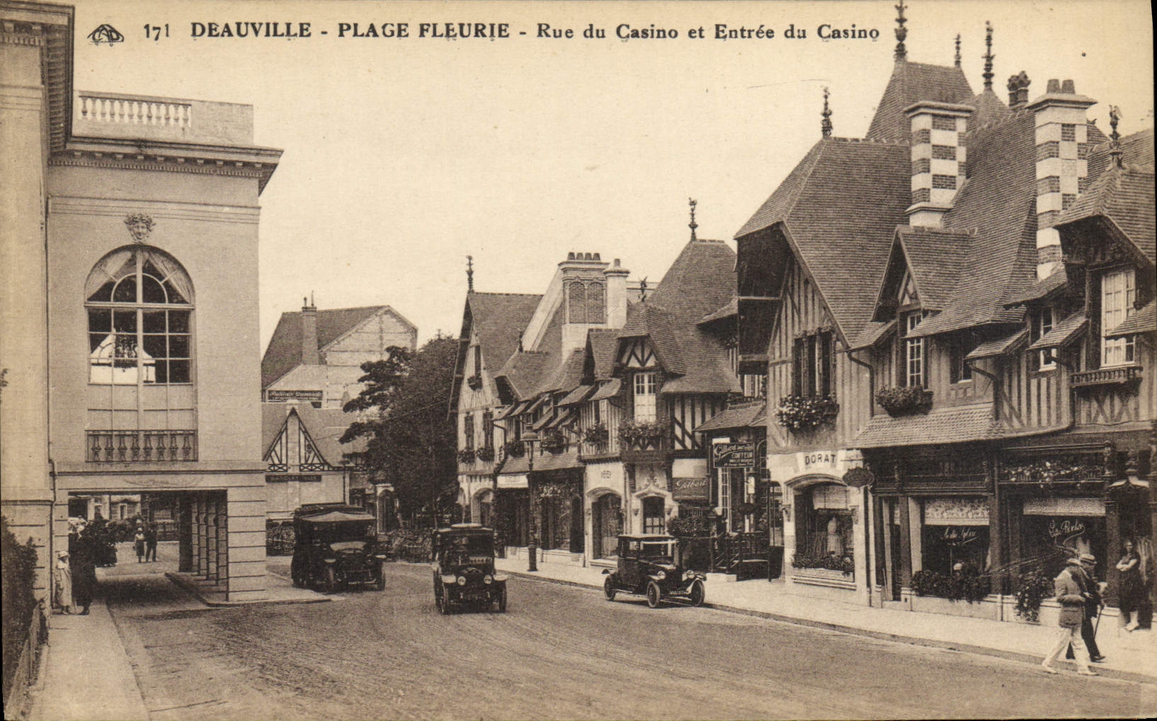 CPA Deauville plage fleurie rue du casino et entree du casino