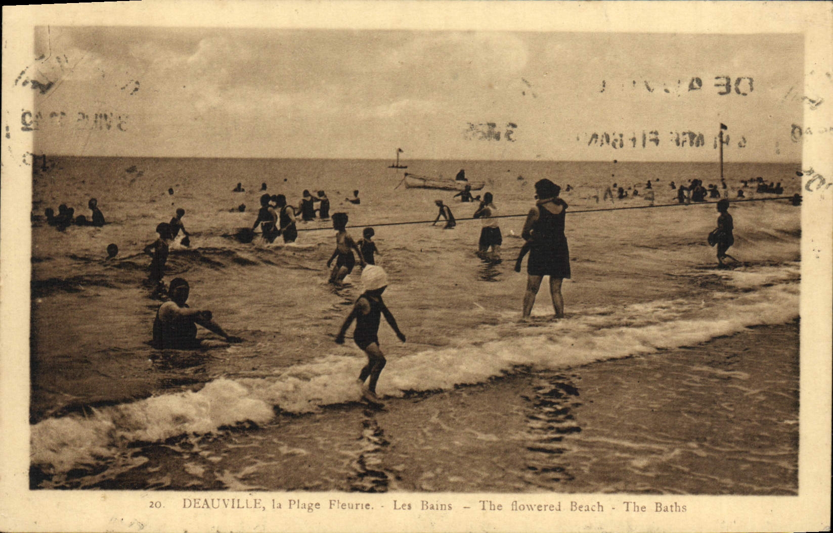 CPA Deauville la plage fleurie les bains
