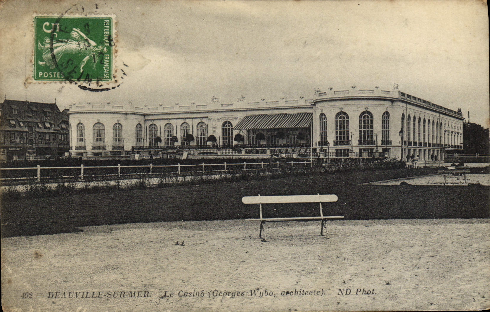 CPA Deauville Sur mer le casino georges