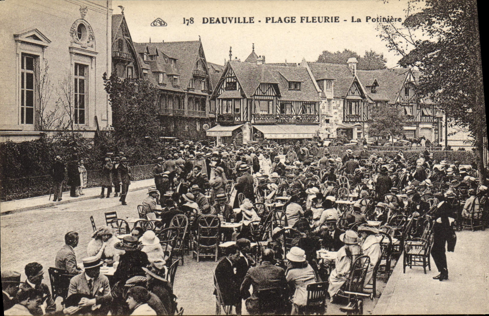 CPA Deauville Plage fleurie la potiniere