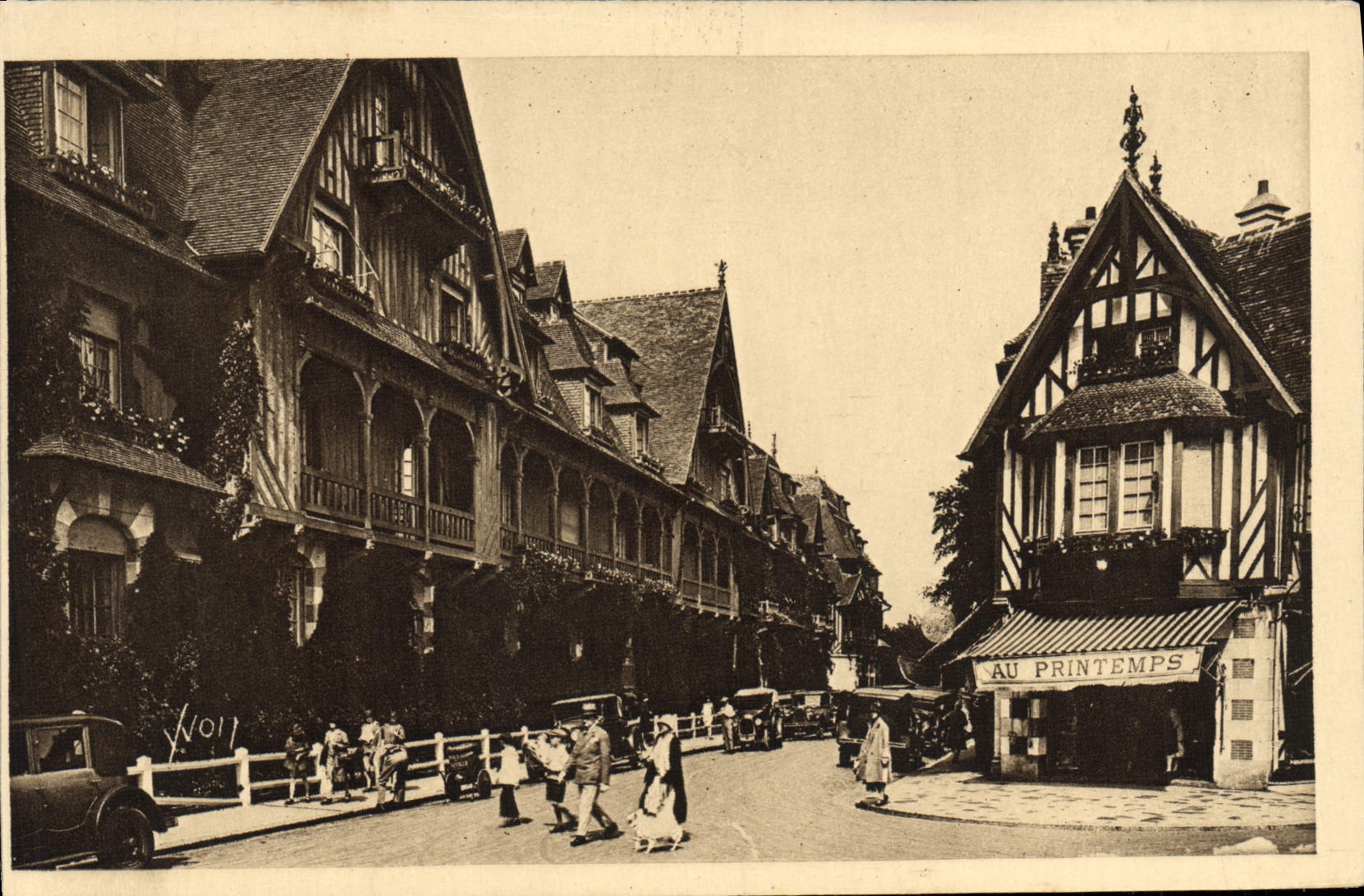 CPA La douce france Deauville Le normandy