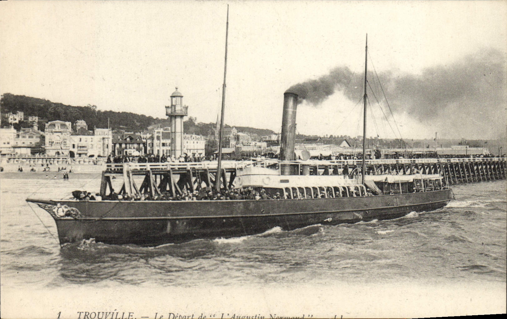 POSTAL Trouville de la VENDIMIA la salida del barco de Agustín Normand