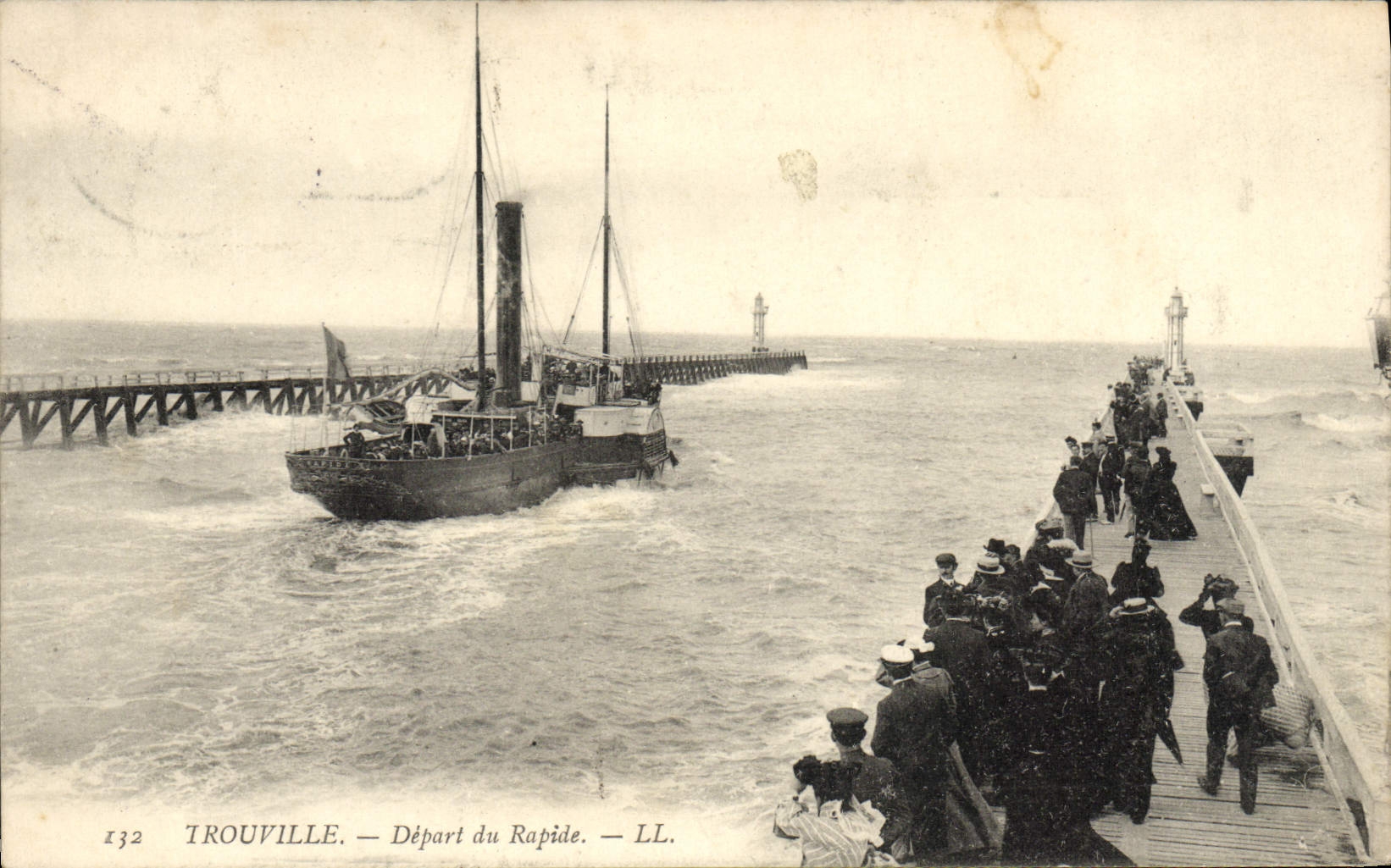 Salida de Trouville de la POSTAL de la VENDIMIA del barco rápido