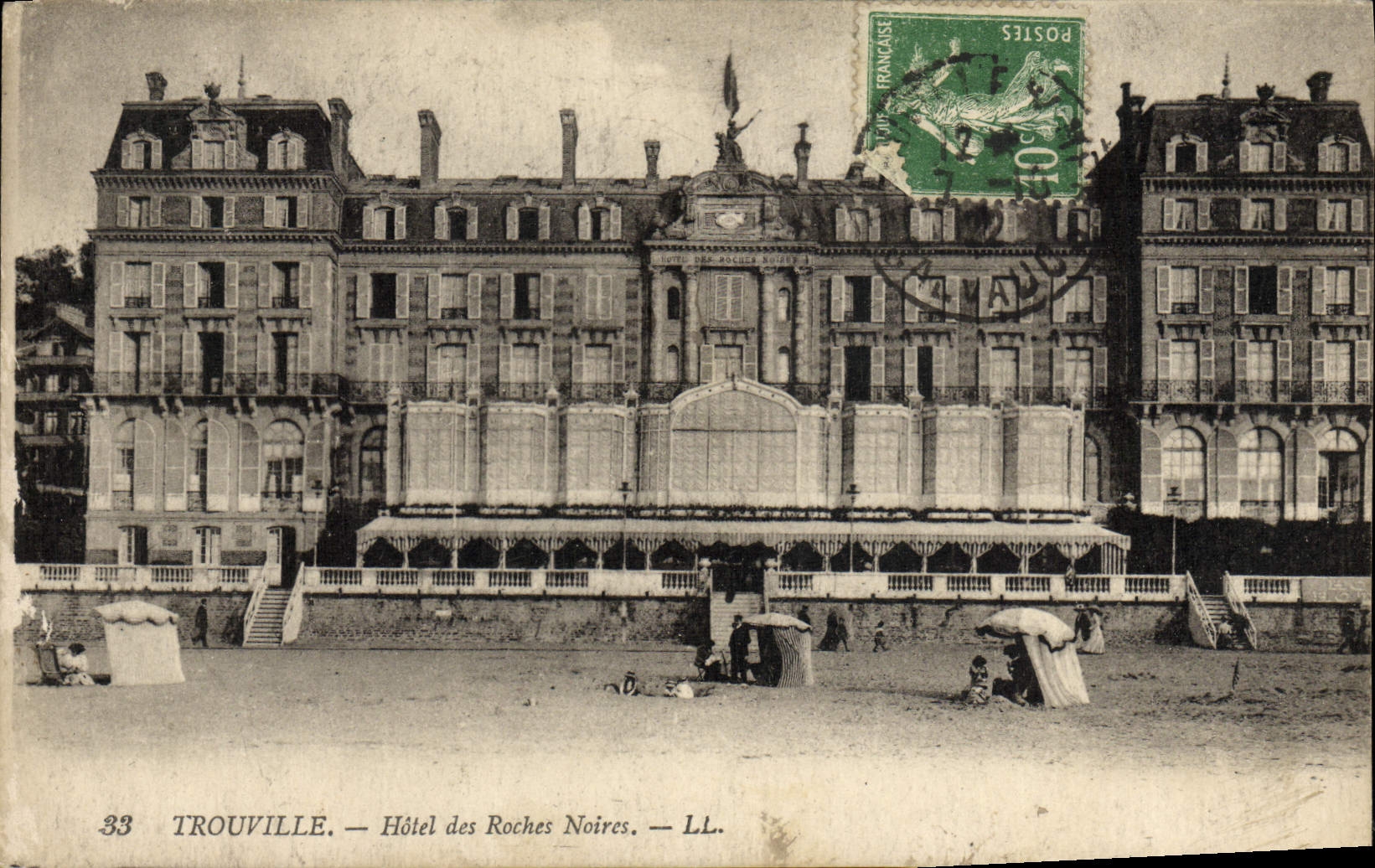 Hotel de Trouville de la POSTAL de la VENDIMIA de las rocas de Naires