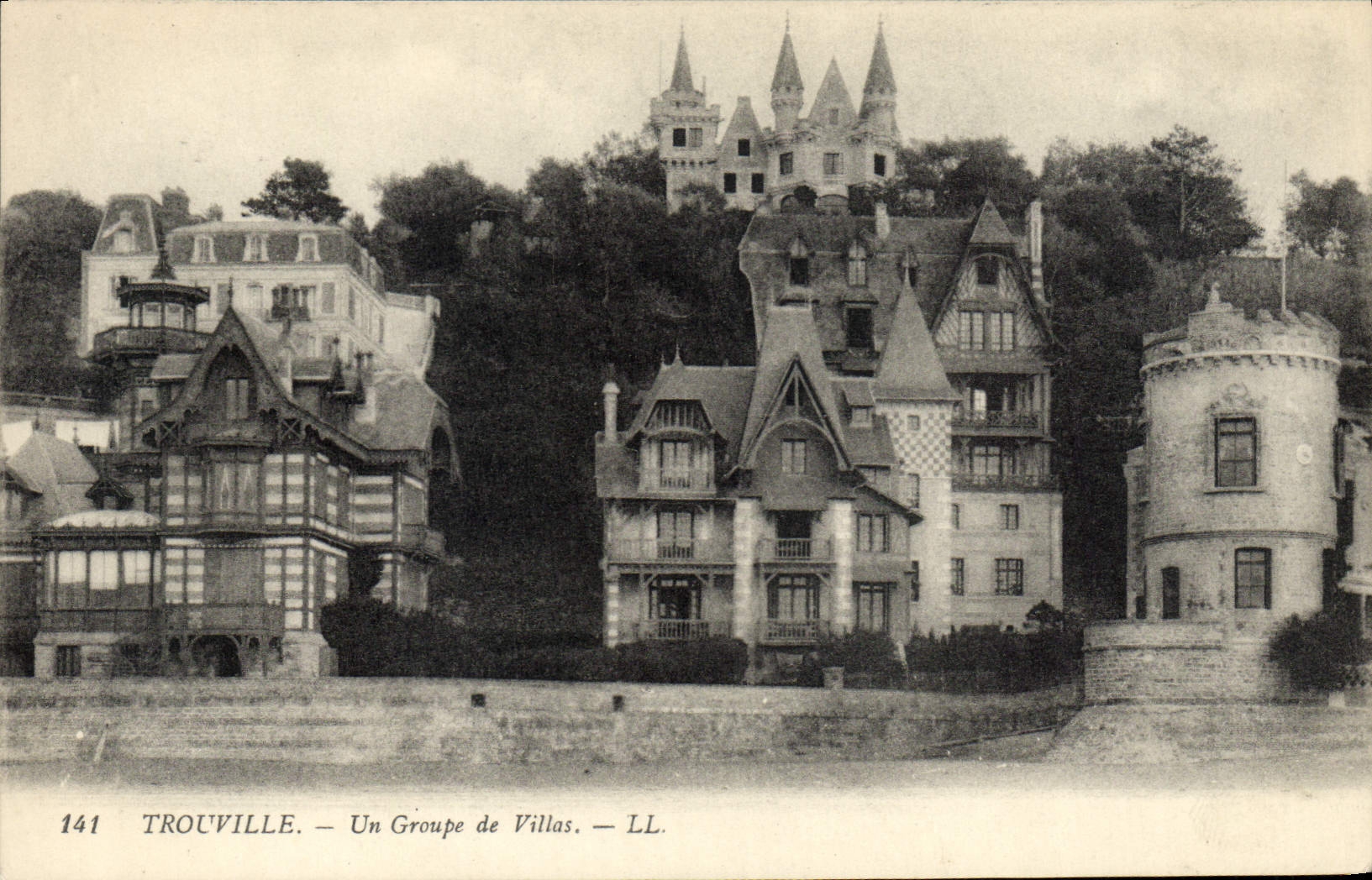 CPA Trouville Un Groupe de Villas
