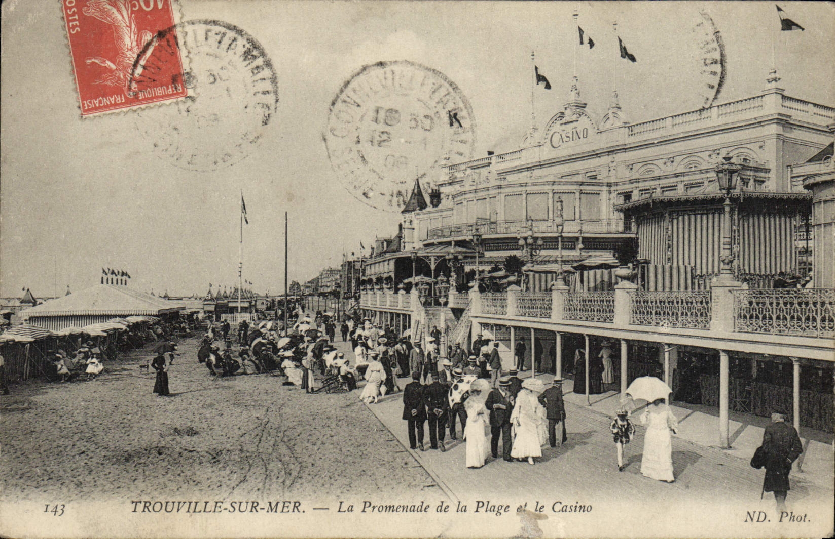 POSTAL Trouville de la VENDIMIA la caminata de la playa y del casino