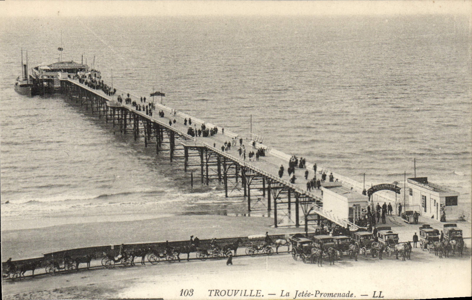 CPA Trouville La Jetee Promenade