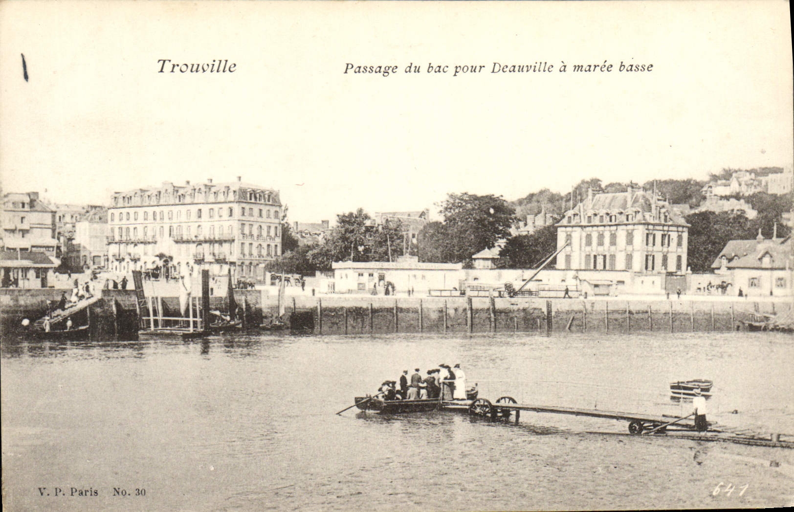 CPA Trouville Passage du Bac Deauville a Maree Basse