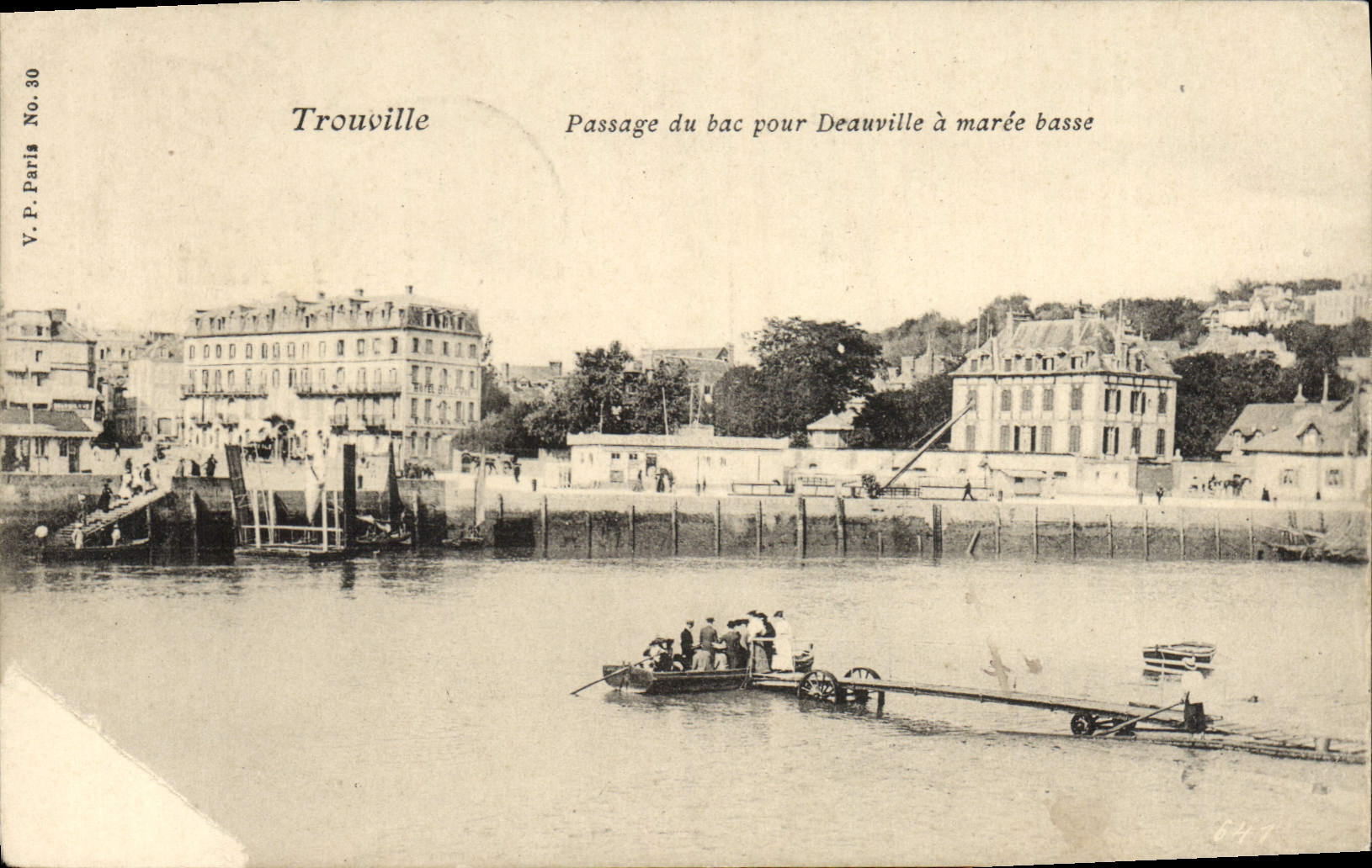 CPA Trouville Passage du Bac Deauville a Maree Basse