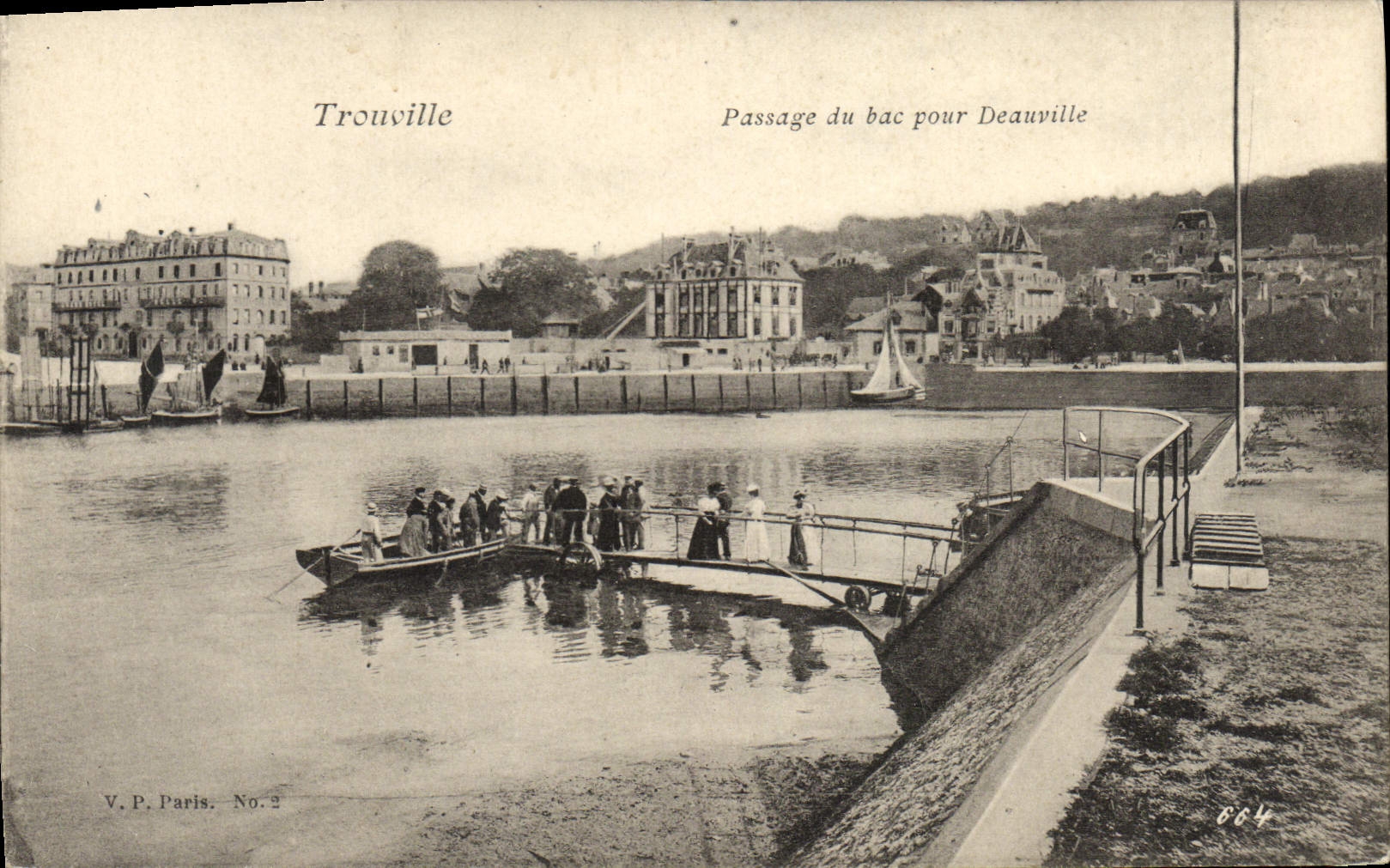CPA Trouville Passage du Bac Deauville