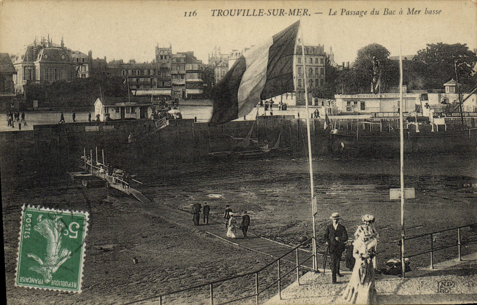 POSTAL Trouville de la VENDIMIA en el mar el paso del agua baja de la cuba