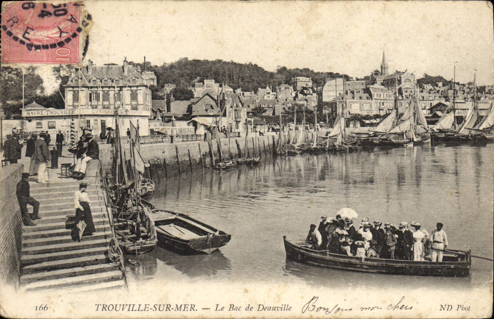 CPA Trouville Sur mer Le Bac de Deauville